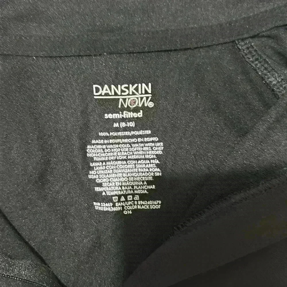 Danskin Black jacket semi fitted as med(8/10) - Picture 4 of 4